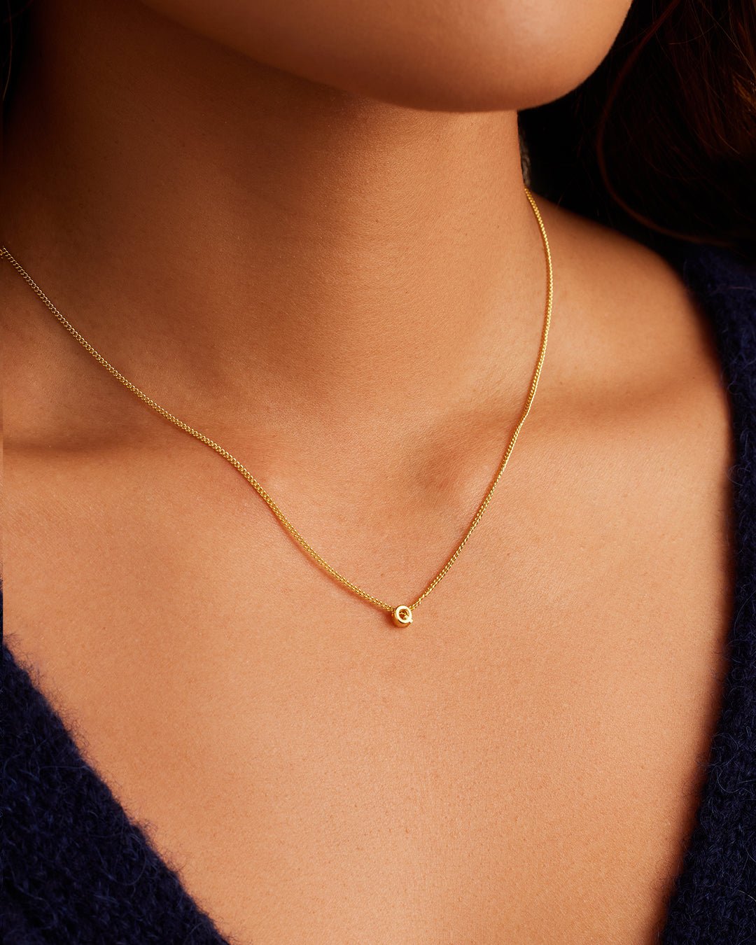 Wilder Mini Alphabet Necklace || option::18k Gold Plated, Q