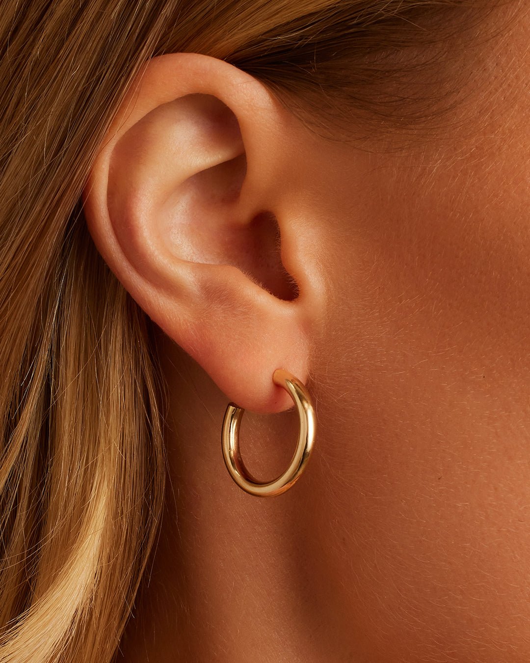 14k Gold Carter Hoops || option::14k Solid Gold, 20mm, Single